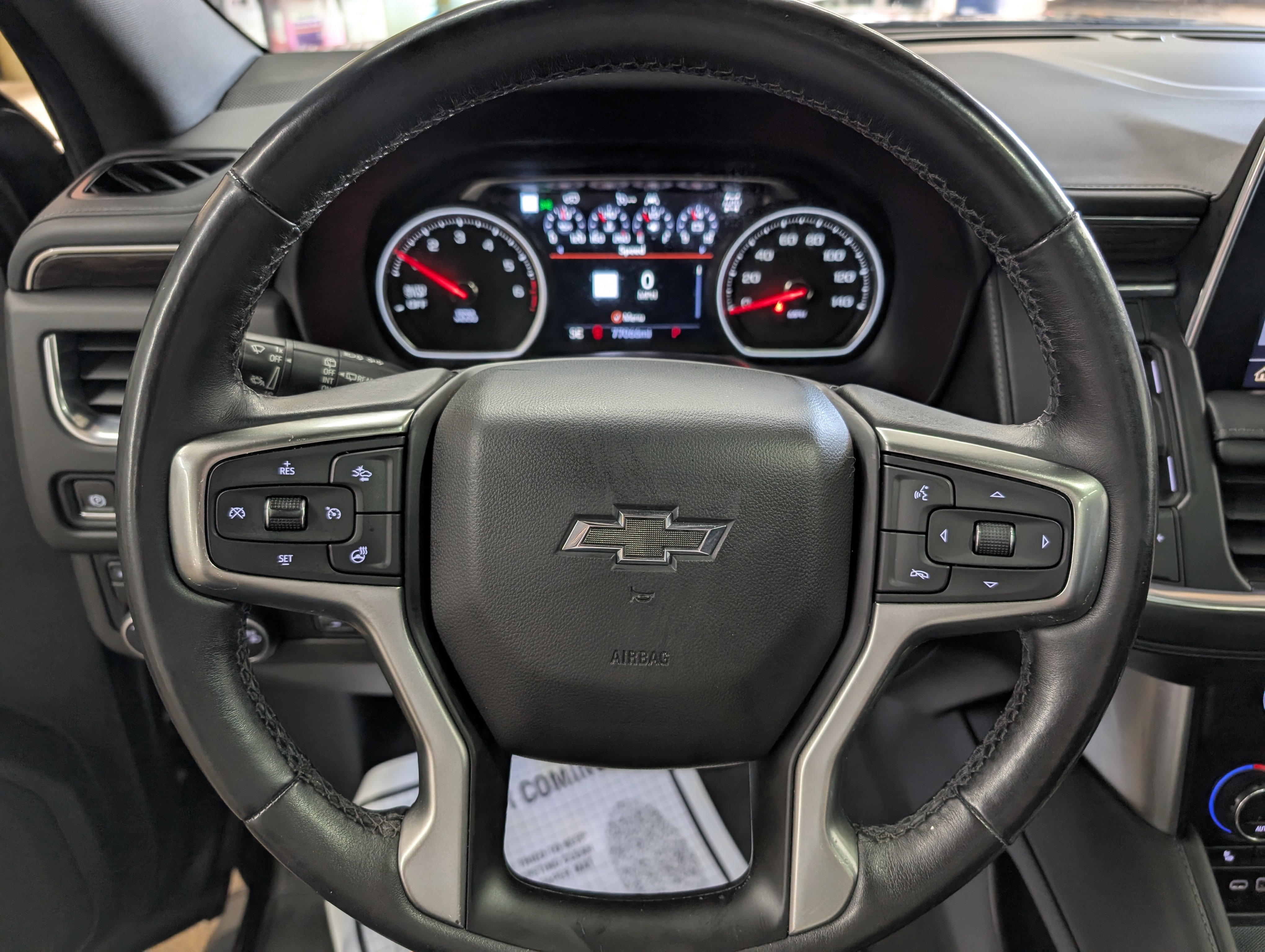 Used 2021 Chevrolet Tahoe Z71 w/ Z71 Off-Road Package AWD/4WD image 18