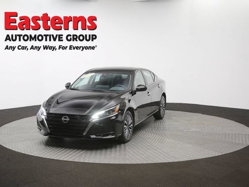 Used 2023 Nissan Altima 2.5 SV w/ SV Premium Package AWD/4WD image 55