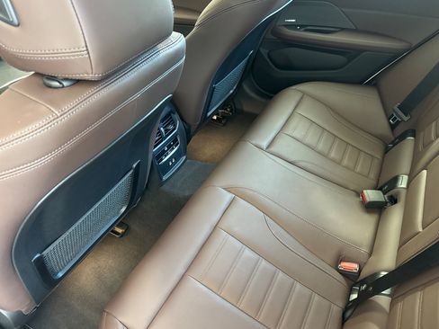 Used 2023 BMW i4 eDrive35 RWD image 29