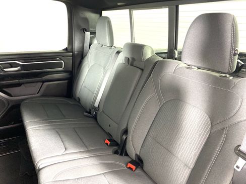 Used 2023 RAM 1500 Big Horn AWD/4WD image 32