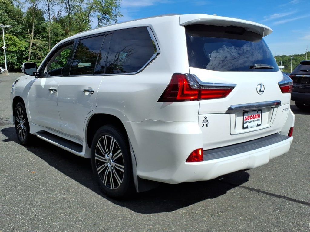 Used 2021 Lexus LX 570 4WD w/ Luxury Package image 5