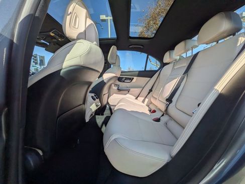 Certified 2025 Mercedes-Benz C 300 Sedan image 21