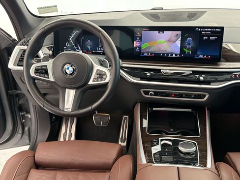 Used 2024 BMW X5 xDrive40i w/ M Sport Package AWD/4WD image 29