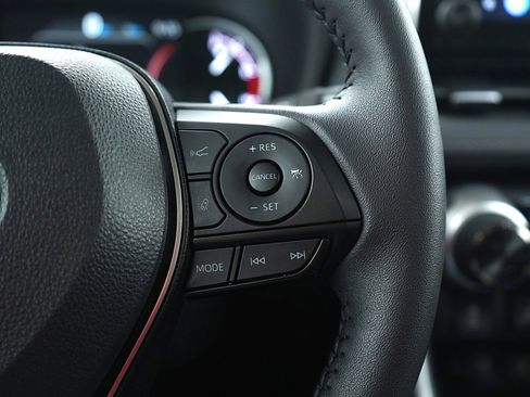 Used 2025 Toyota RAV4 XLE Premium image 26