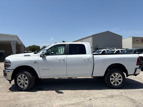 New 2026 RAM 2500 Laramie AWD/4WD image 2