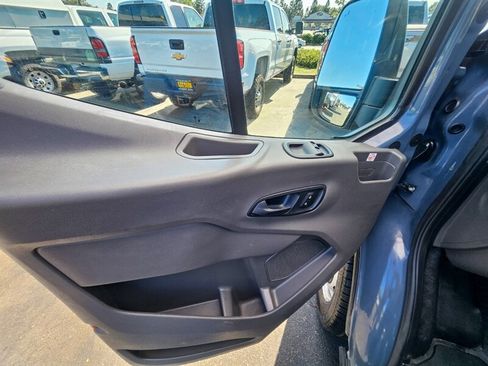 Used 2020 Ford Transit 250 148 High Roof Extended RWD image 18