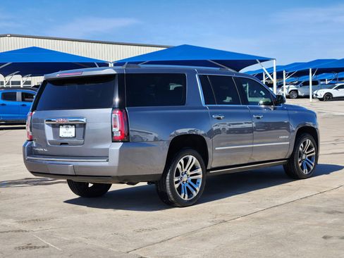 Used 2019 GMC Yukon XL Denali w/ Denali Ultimate Package image 5