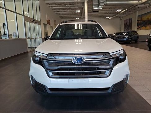 Certified 2025 Subaru Forester Premium AWD/4WD image 2