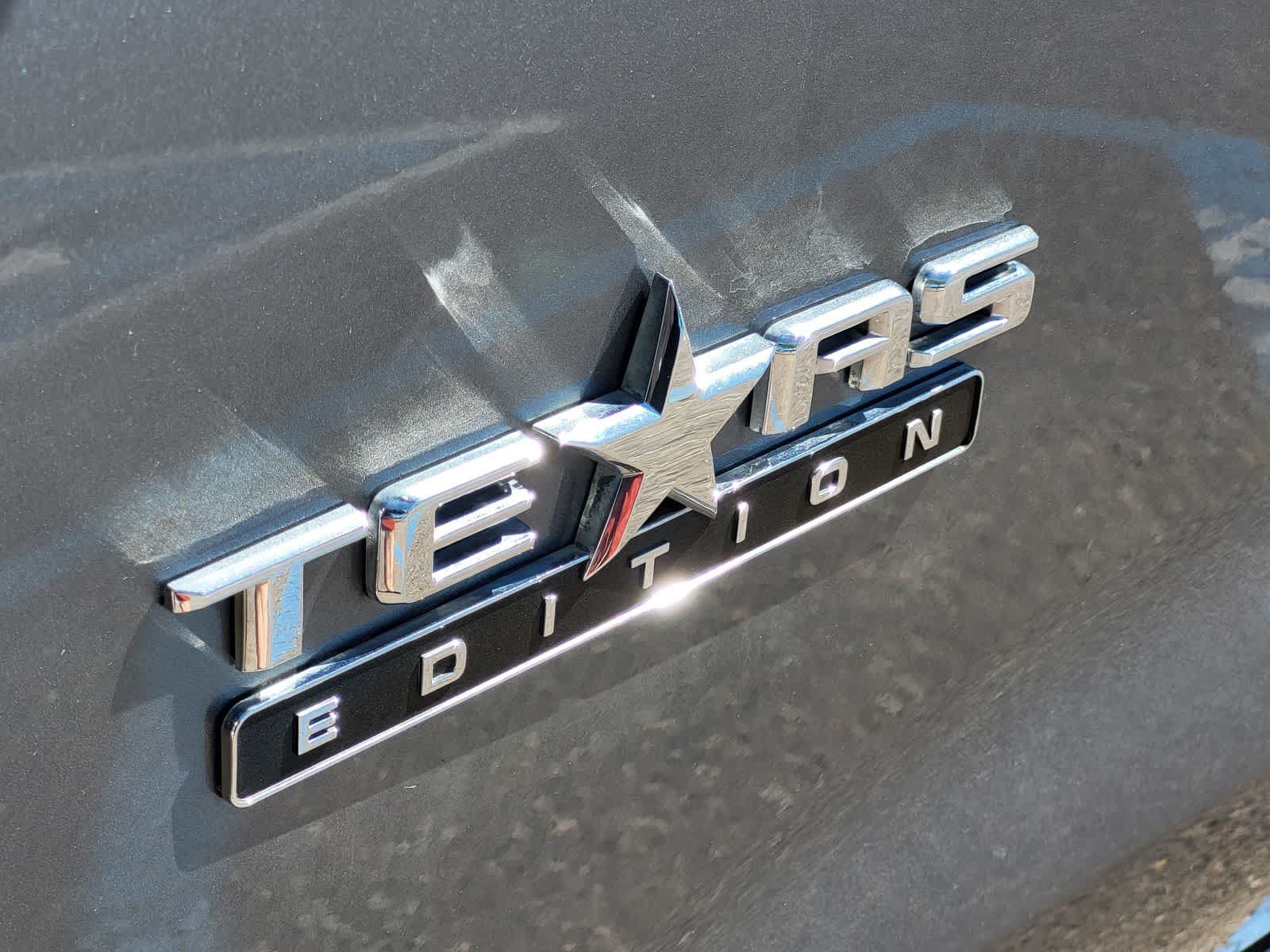 Used 2020 Chevrolet Silverado 1500 LT w/ Texas Edition RWD image 11