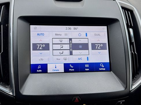 Used 2019 Ford Edge Titanium FWD image 12
