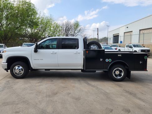 New 2026 Chevrolet Silverado 3500 LT w/ Convenience Package image 4