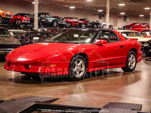 Used 1995 Pontiac Firebird Formula RWD image 17