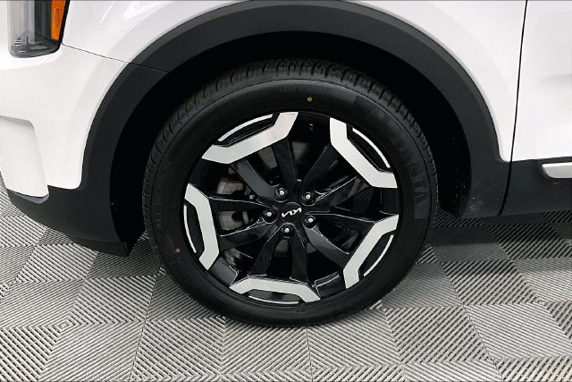 Used 2025 Kia Telluride S AWD/4WD image 10