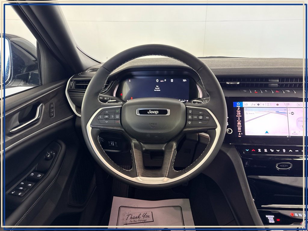 Used 2026 Jeep Grand Cherokee Limited AWD/4WD image 34