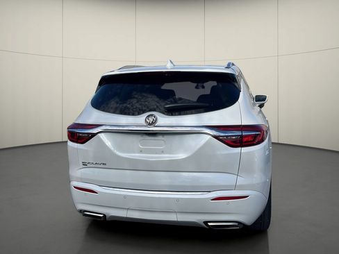 Used 2020 Buick Enclave Avenir w/ Avenir Technology Package AWD/4WD image 5