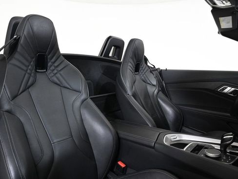 Used 2020 BMW Z4 M40i w/ Executive Package image 17