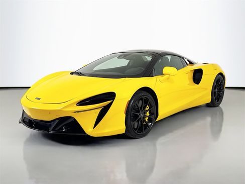New 2026 McLaren Artura Spider image 3