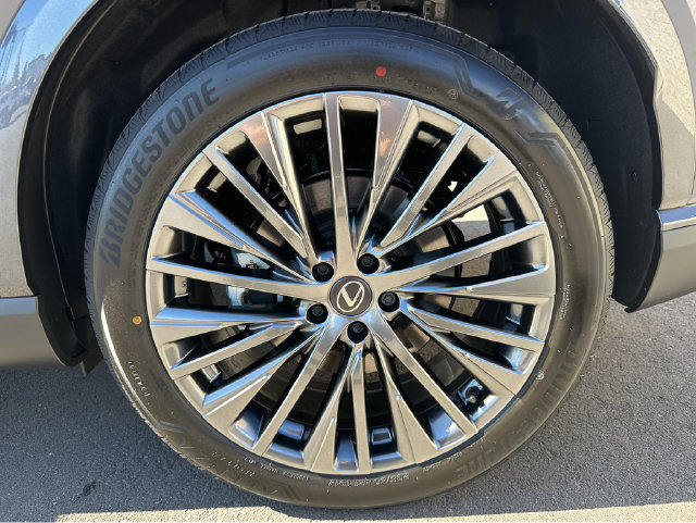New 2026 Lexus RX 450h AWD w/ Convenience Package image 18