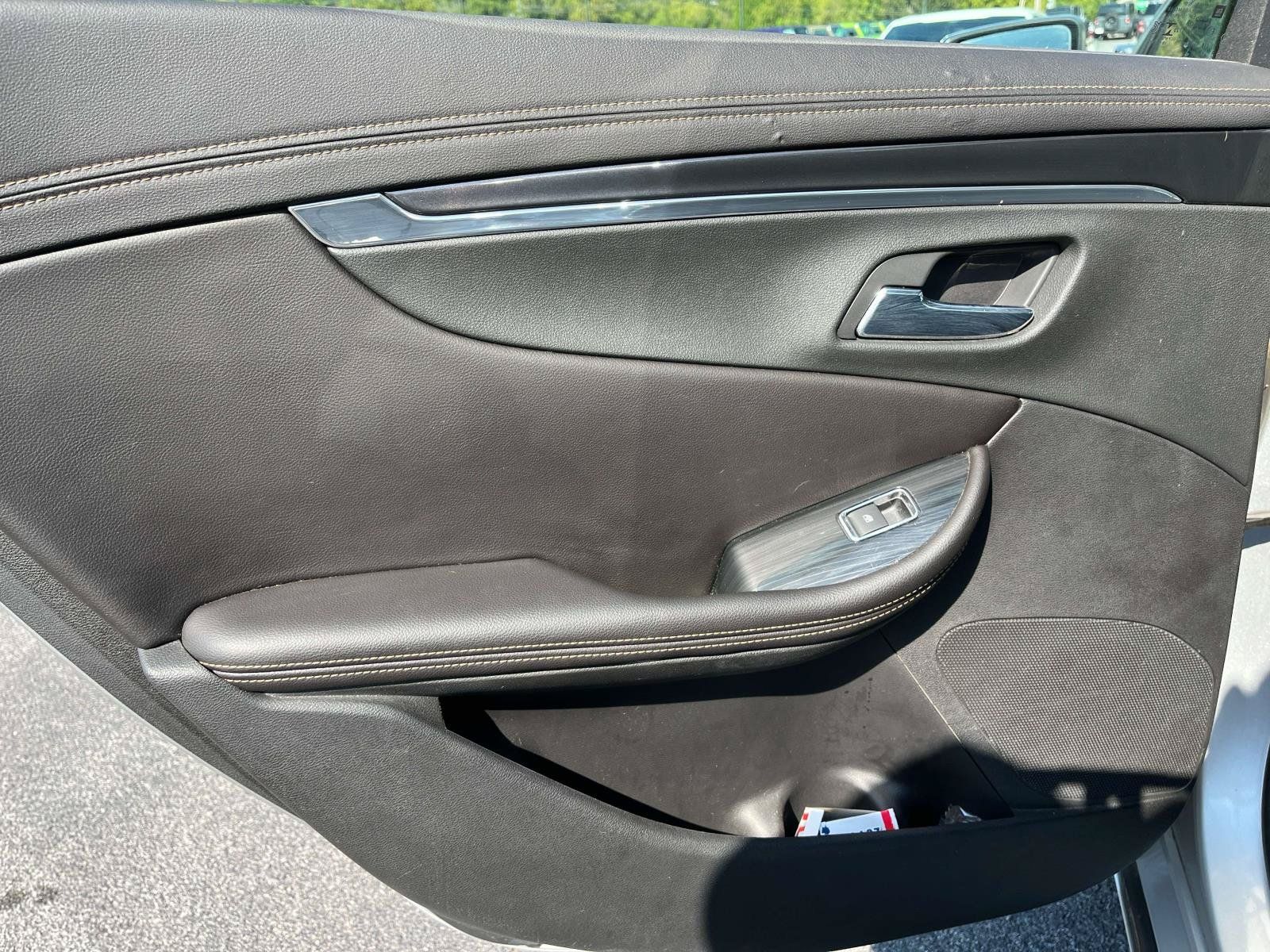 Used 2019 Chevrolet Impala Premier FWD image 18