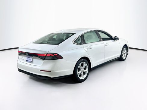 Used 2023 Honda Accord LX image 5
