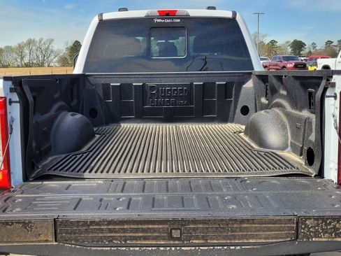 Used 2024 Ford F250 Lariat w/ FX4 Off-Road Package image 9