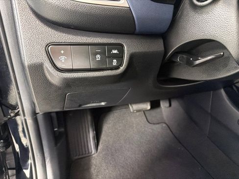 Used 2022 Kia Seltos S AWD/4WD image 13
