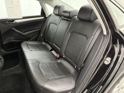 Used 2013 Volkswagen Passat 2.5 SE FWD image 16