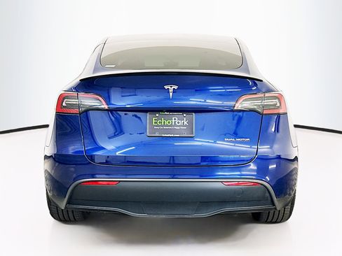 Used 2023 Tesla Model Y Performance image 7