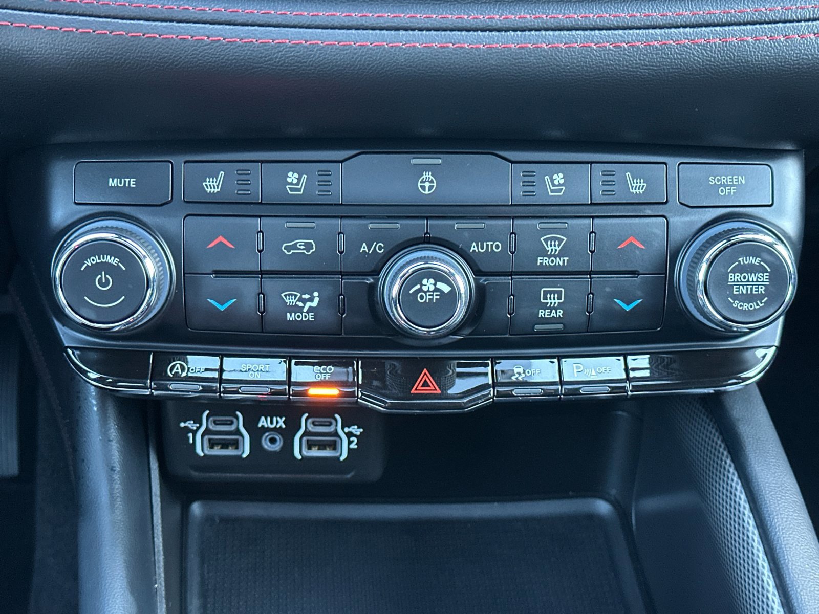 Used 2024 Dodge Durango GT AWD/4WD image 24
