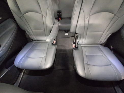 Used 2023 Buick Enclave Essence AWD/4WD image 24