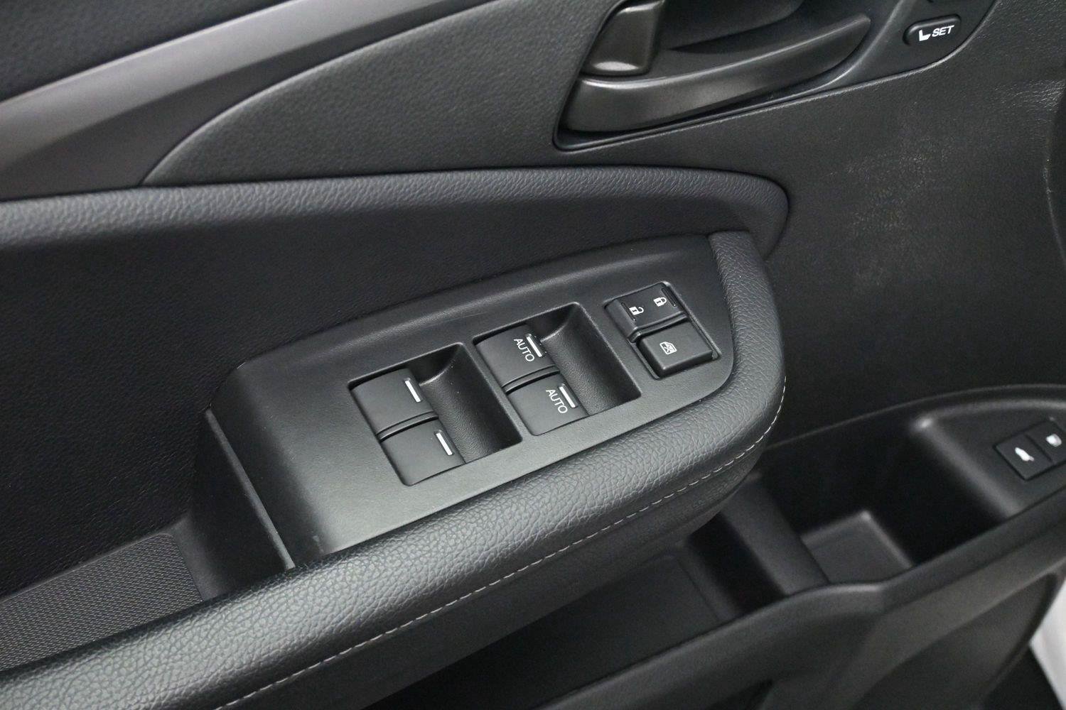 Used 2023 Honda Passport EX-L image 11