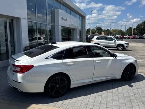 Used 2021 Honda Accord Sport image 6