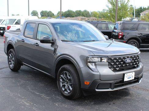 New 2025 Ford Maverick XLT w/ XLT Luxury Package image 7