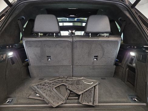 Certified 2022 BMW X7 xDrive40i w/ Premium Package image 28