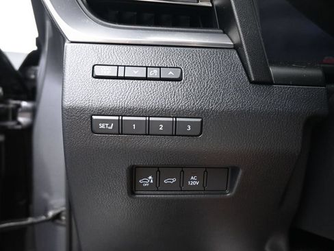 Used 2025 Lexus GX 550 w/ Accessory Package (2T) AWD/4WD image 12