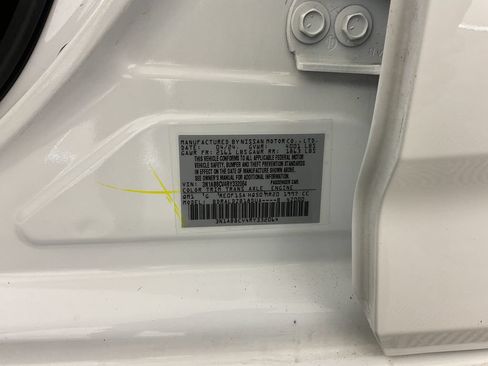 Used 2024 Nissan Sentra SV FWD image 27