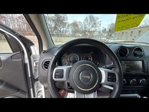 Used 2016 Jeep Compass High Altitude image 11