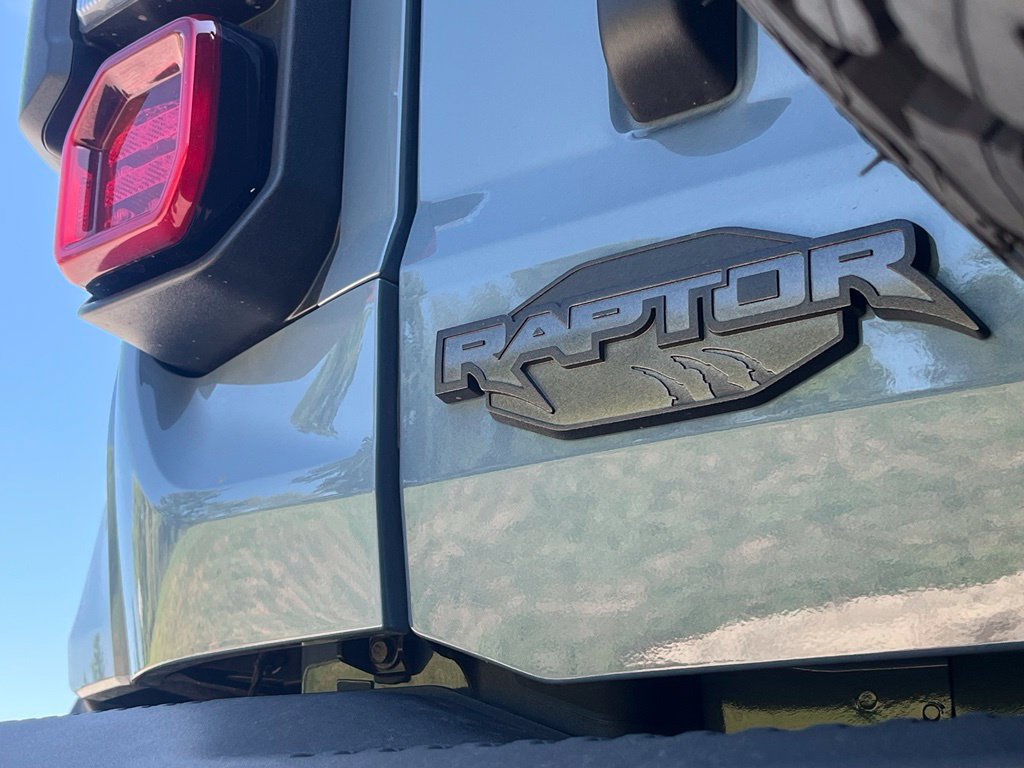 Used 2025 Ford Bronco Raptor w/ Interior Carbon Fiber Pack AWD/4WD image 14