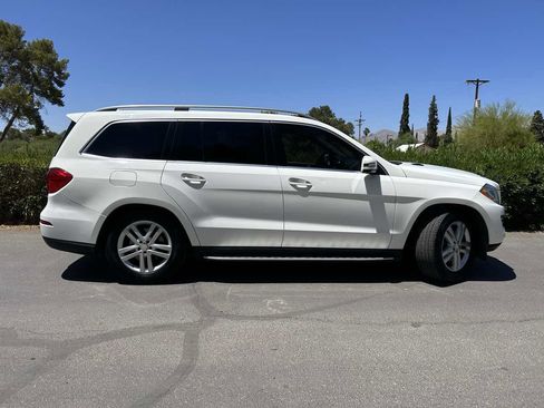 Used 2015 Mercedes-Benz GL 450 4MATIC image 5