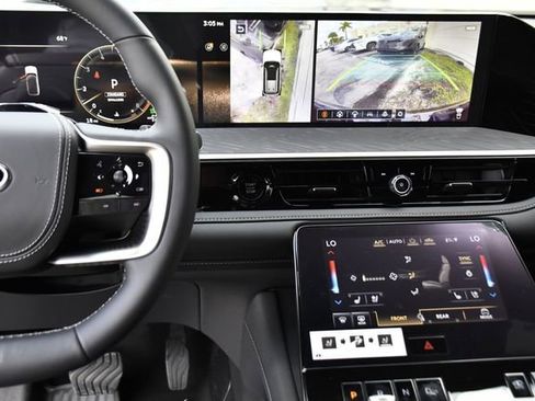 New 2026 INFINITI QX80 Autograph w/ Premium Cargo Package image 11