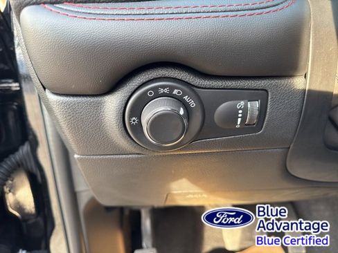 Used 2024 Dodge Durango GT image 18