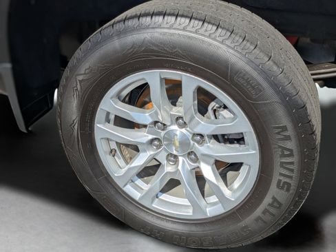 Used 2021 Chevrolet Silverado 1500 LT image 9