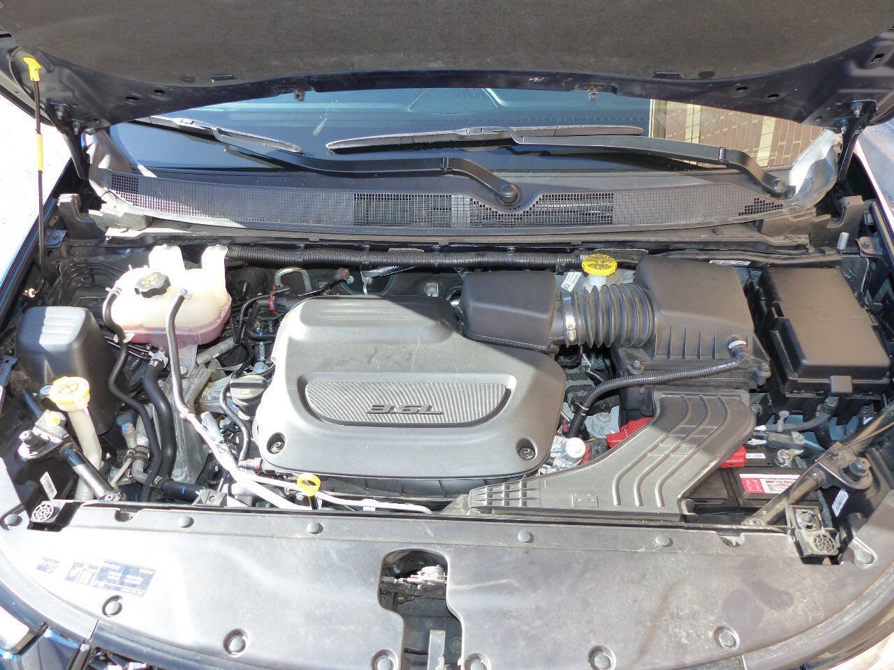 Used 2025 Chrysler Pacifica Select FWD image 15
