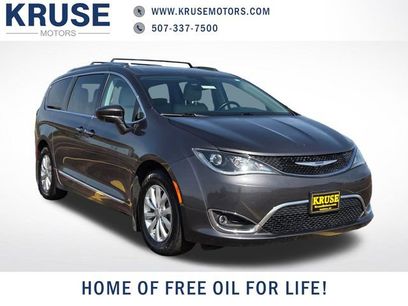 Used 2018 Chrysler Pacifica Touring-L