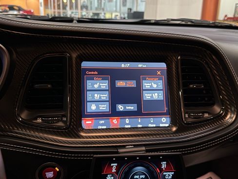 Used 2020 Dodge Challenger SRT Hellcat Redeye image 40