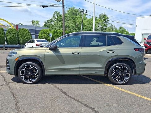 Certified 2025 Volkswagen Tiguan SEL R-Line AWD/4WD image 8
