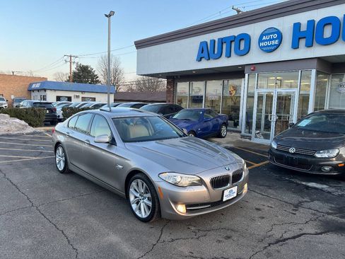 Used 2011 BMW 535i xDrive Sedan image 3