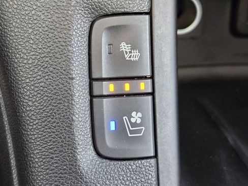 Used 2017 GMC Acadia Denali image 29