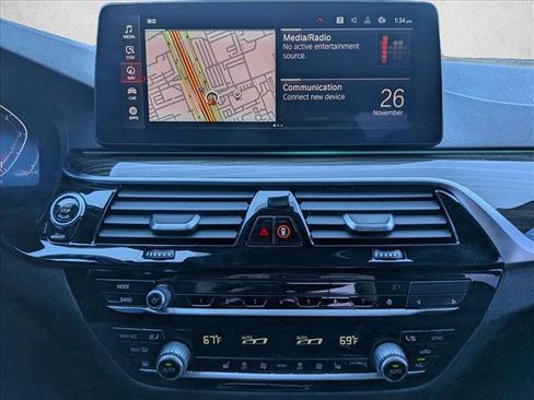 Used 2022 BMW 530i w/ Convenience Package image 15