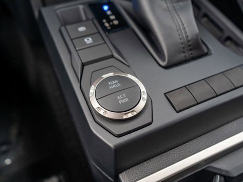 New 2025 Toyota Tacoma SR5 image 25